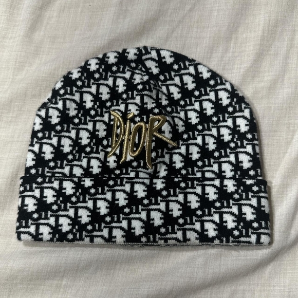 Christian Dior Beanie Hat - Picture 1 of 6